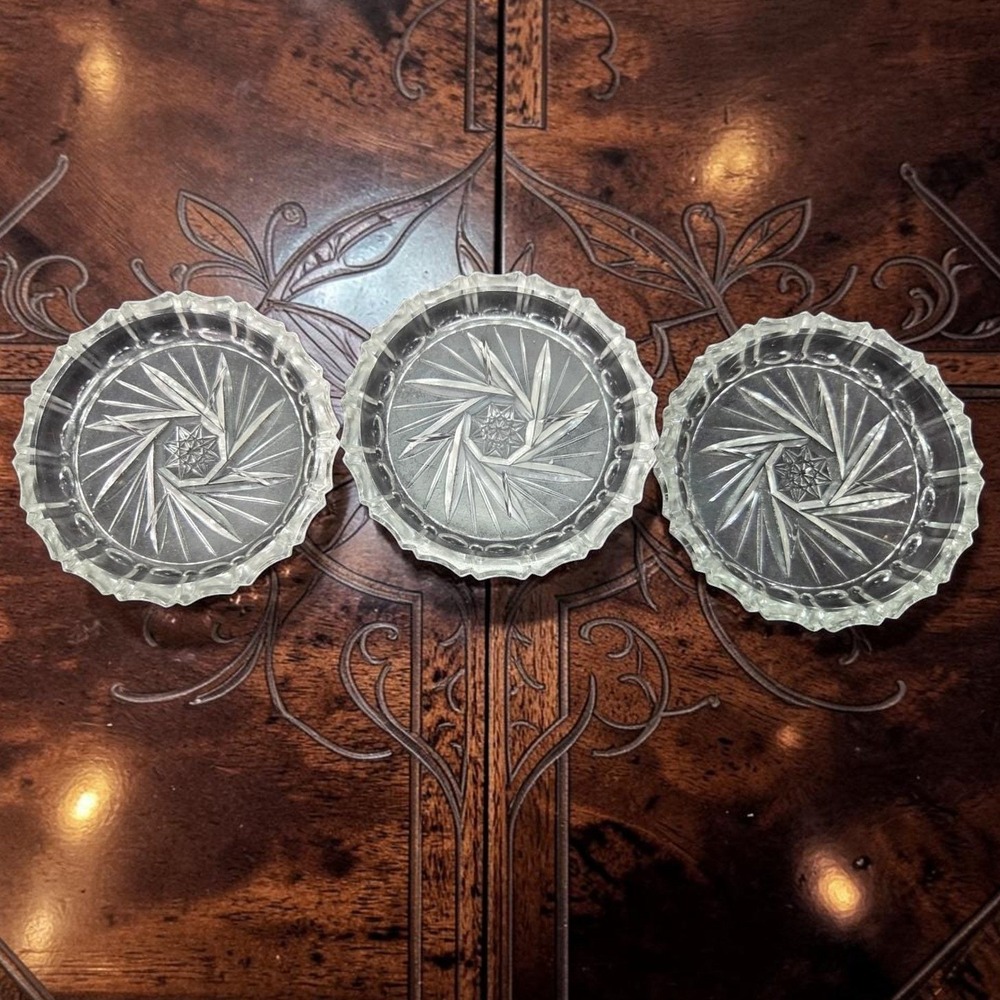 Pinwheel Crystal Glass Coasters, Set of 3, Vintage Star of David Tableware Decor